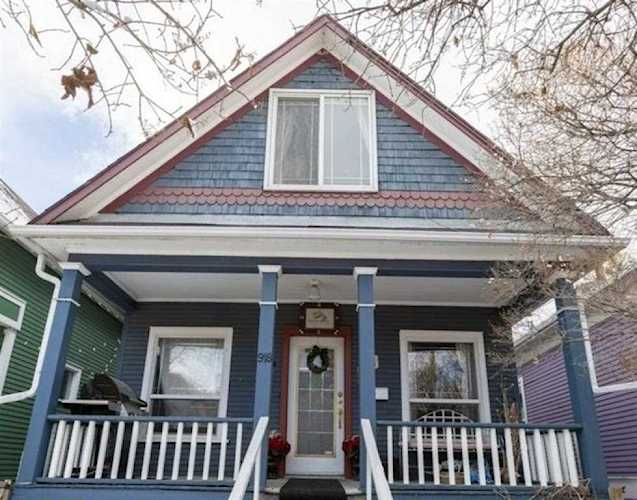 918 2 Ave NW Calgary, AB T2M 0E6