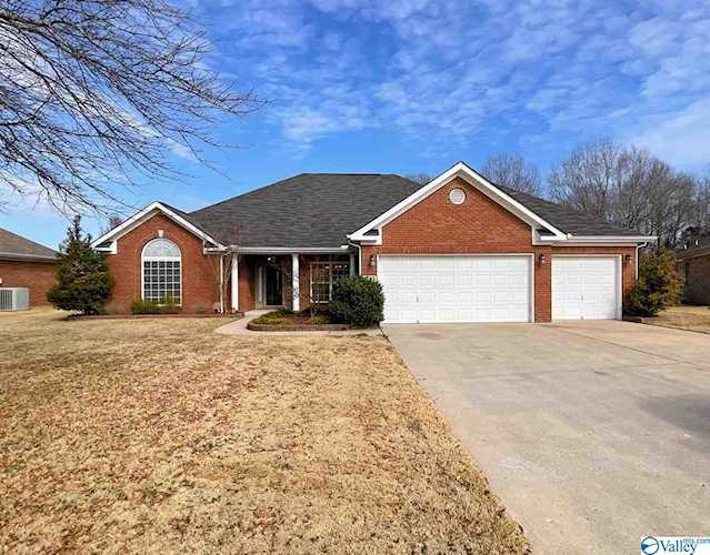 7015 SE Eagle Park Circle Owens Cross Roads, AL 35763 | MLS 1775402 Photo 1