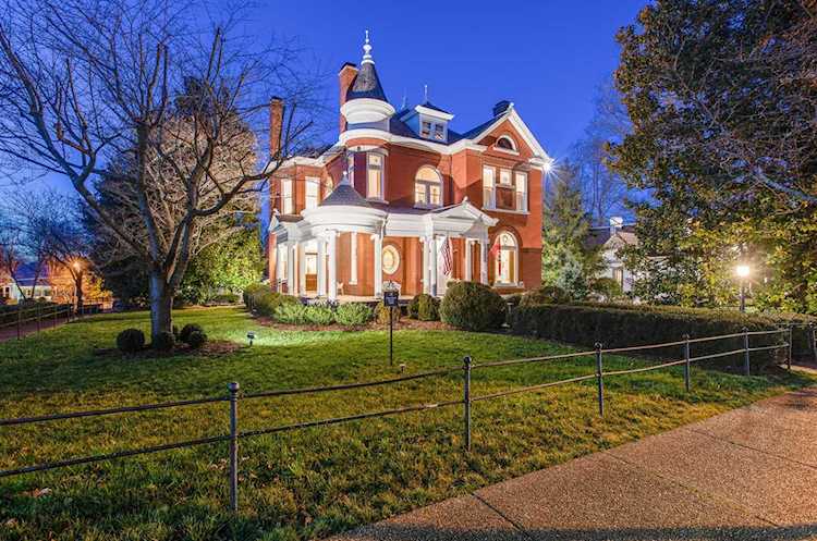 932 W Main St Franklin, TN 37064