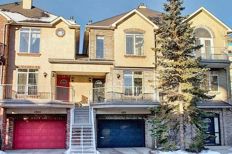 1219 12 St SW Calgary, AB T3C 3W9