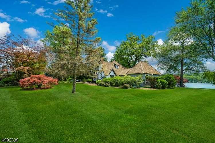 11 Island Trl Sparta Twp., NJ 07871