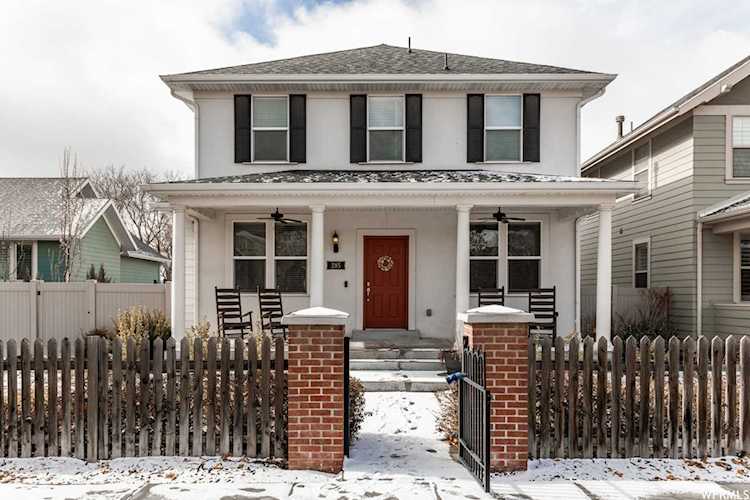285 N Angel St Kaysville, UT 84037