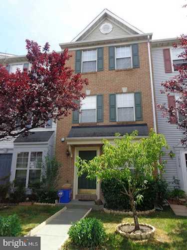 13113 Quail Creek Ln Fairfax, VA 22033