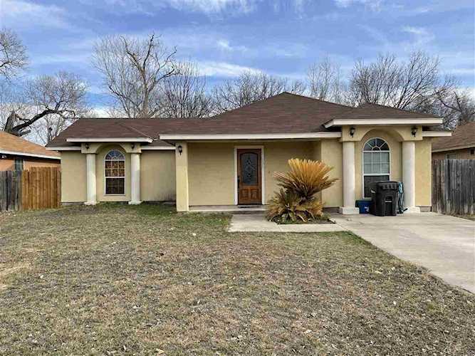 105 Ray Del Rio, TX 78840