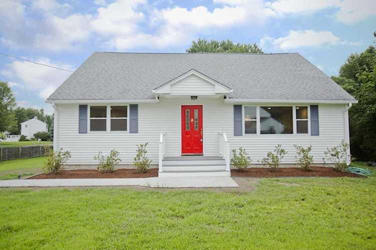 198 Mill St Agawam, MA 01001 | MLS 72778722 Photo 1