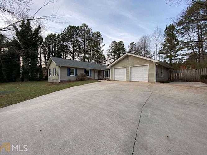 5320 Raintree Cir Oakwood, GA 30566 | MLS 8910487 Photo 1