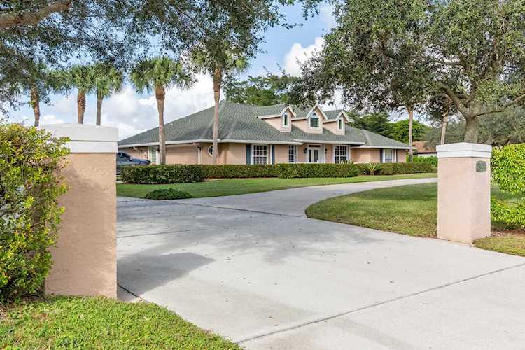 14383 Wellington Trace Wellington, FL 33414