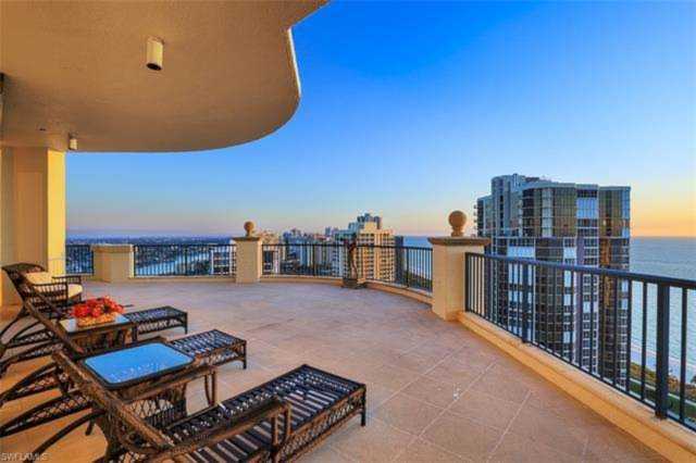 81 Seagate Dr #PH20 Naples, FL 34103