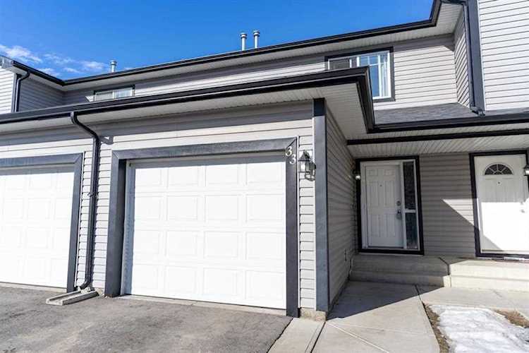 102 Canoe Square SW #33 Airdrie, AB T4B 2Z1