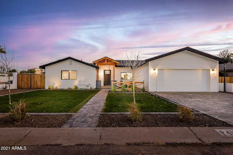 4131 E Earll Drive Phoenix, AZ 85018 | MLS 6200237 Photo 1