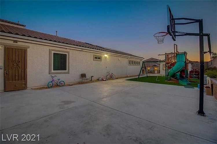 9825 Tropical Parkway Las Vegas, NV 89149