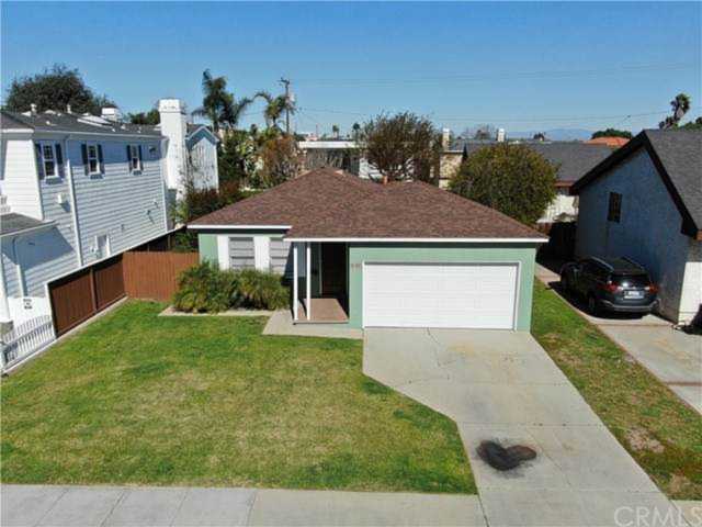 1311 18th Street in Manhattan Beach, CA - MLS# SB21033175 Photo 1