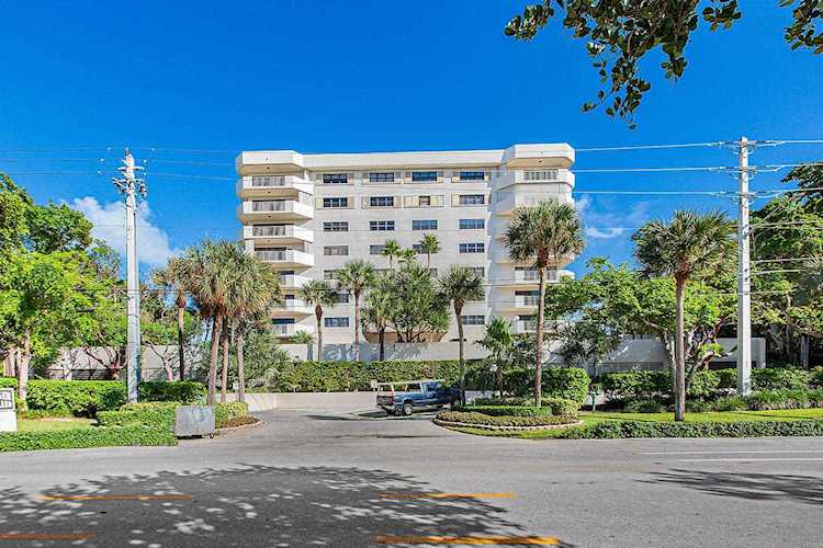 4605 S Ocean Boulevard #6c Highland Beach, FL 33487