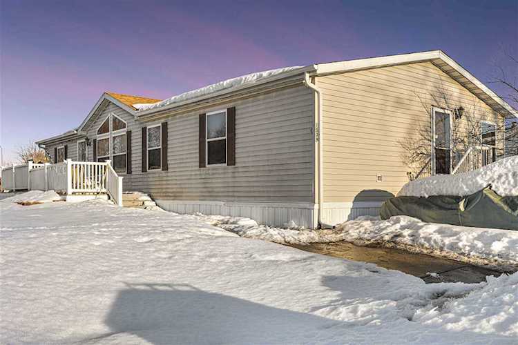 1509 Bobwhite Ln Janesville, WI 53546