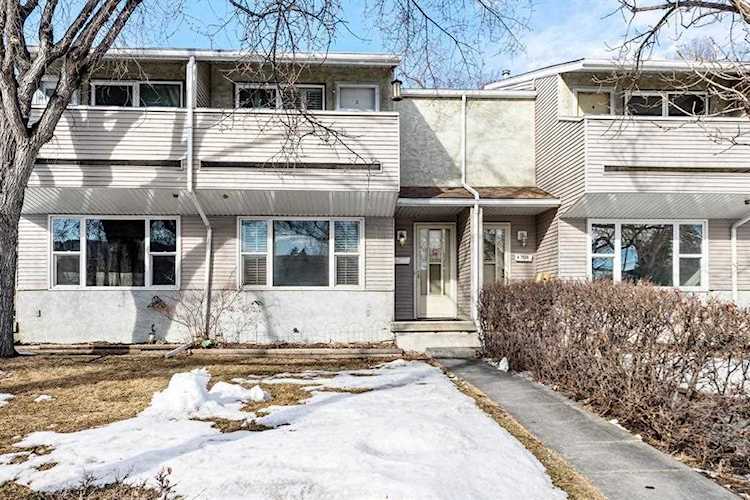 7524 Bowness Rd NW #5 Calgary, AB T3B 0G9