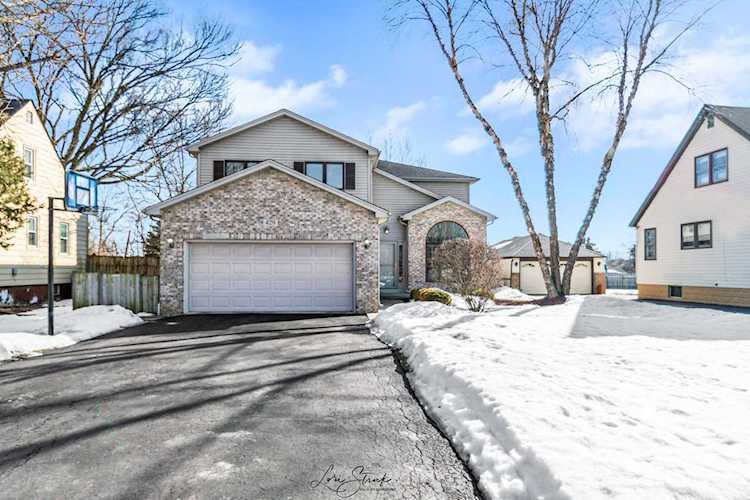 429 E Armitage Ave Addison, IL 60101