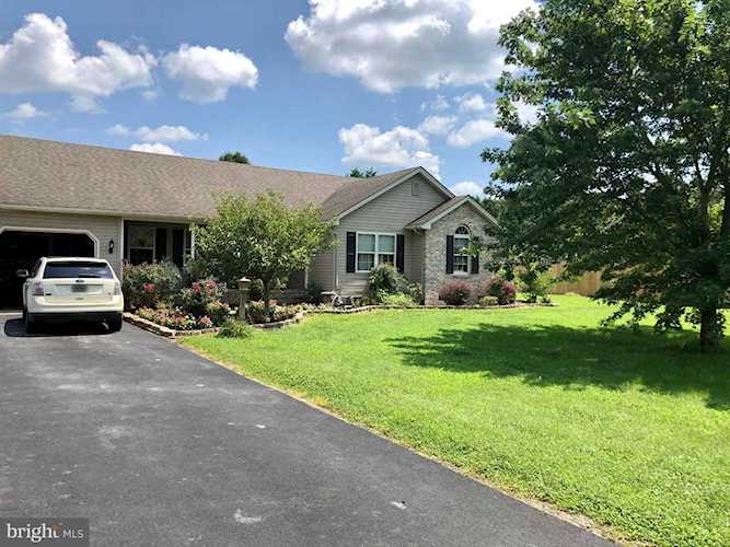 36539 Robin Hood Rd Delmar, DE 19940