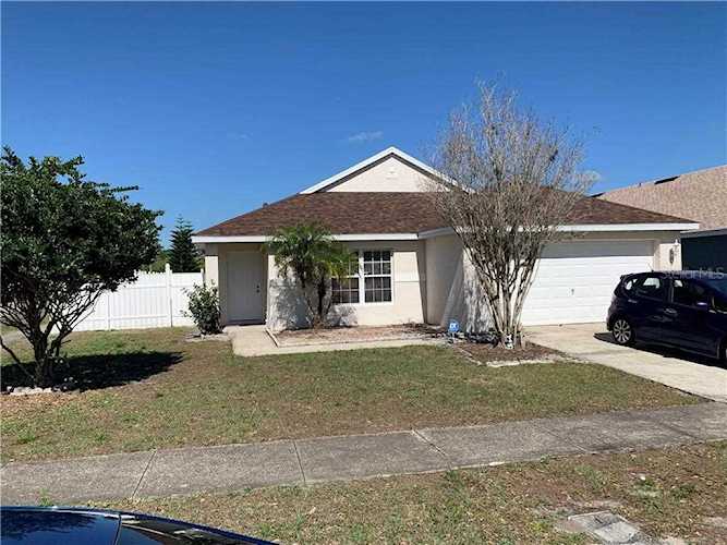 14205 Colonial Lakes Dr Orlando, FL 32826