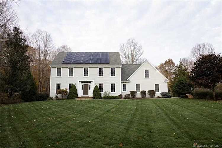 482 Horse Pond Road Madison, CT 06443
