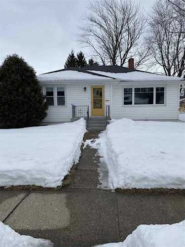 602 N Ringold St Janesville, WI 53545 | MLS 1903029 Photo 1