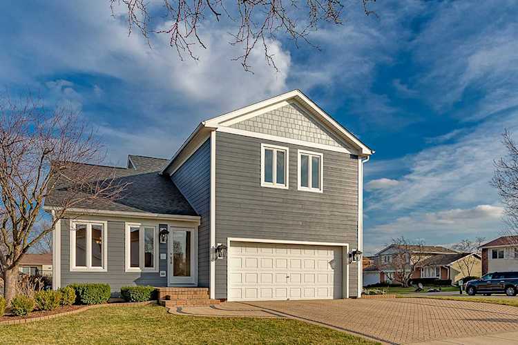 1499 Morgan Dr Elk Grove Village, IL 60007
