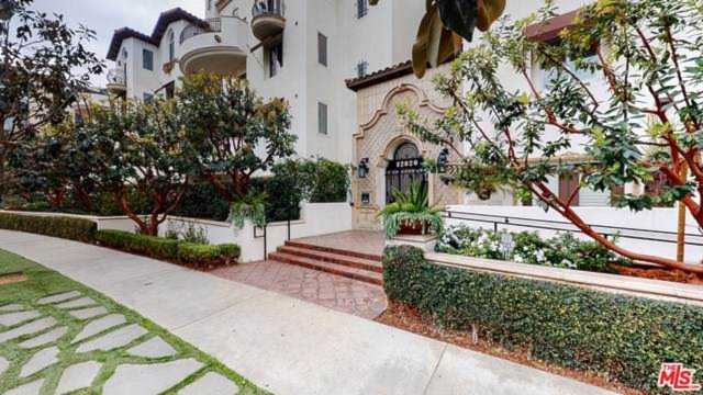 12020 Guerin Street #106 Studio City, CA 91604