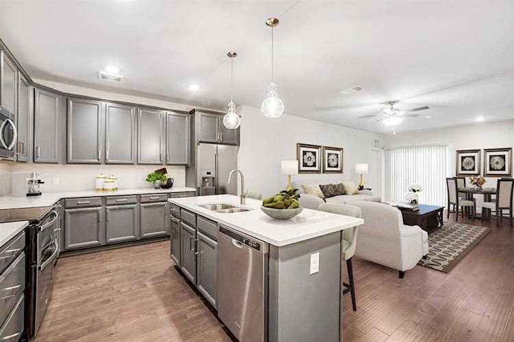 1735 Wittington Place #3404 Farmers Branch, TX 75234