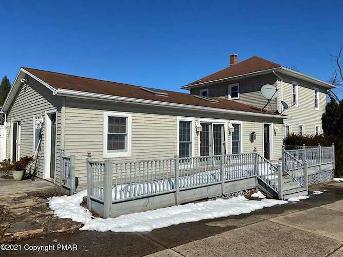 414 S 9th St Lehighton, PA 18235
