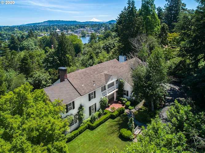 11570 S Military Ct Portland, OR 97219