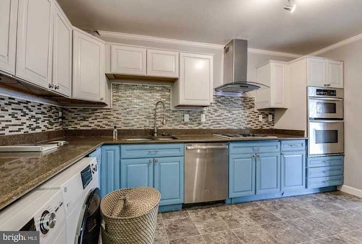 309 Yoakum Parkway #409 For Sale in Alexandria Photo 1