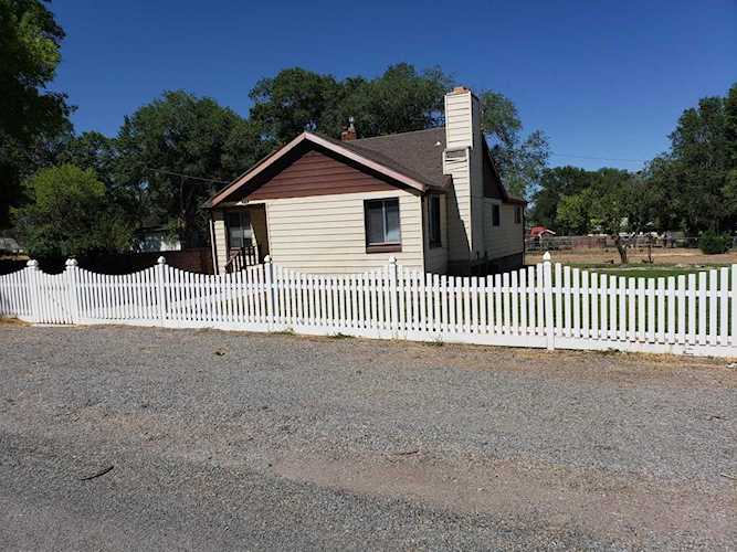 370 S 300 W Minersville, UT 84752