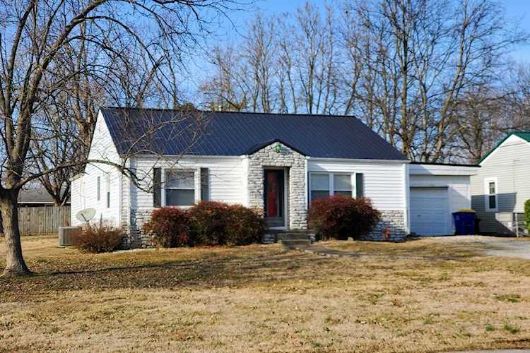 212 Akin Ave Franklin, KY 42134