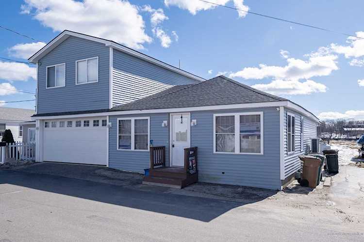 11 Bay Ave Saco, ME 04072