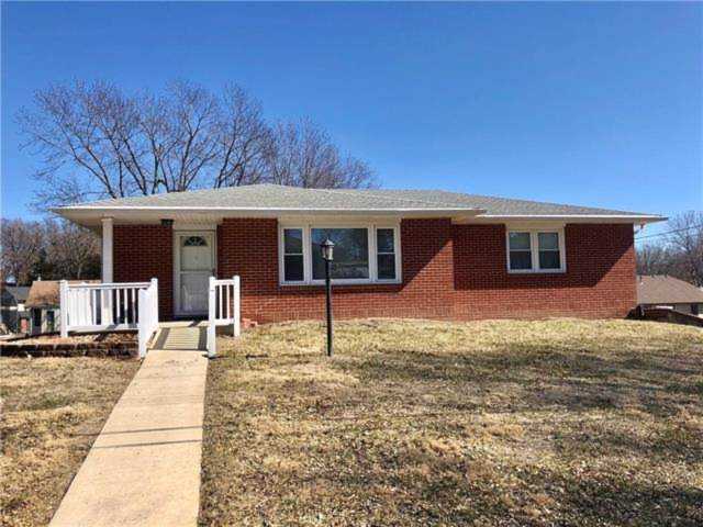 3601 E Nickell Terrace, St Joseph, MO 64506 | home for sale Photo 1