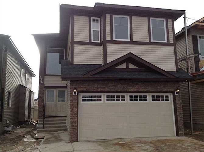 486 Saddlelake Dr NE Calgary, AB T3J 0R7