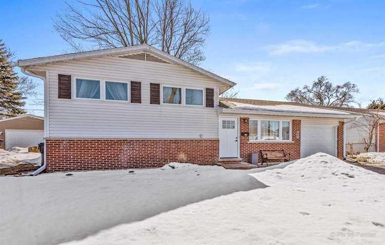 57 E Drummond Ave Glendale Heights, IL 60139