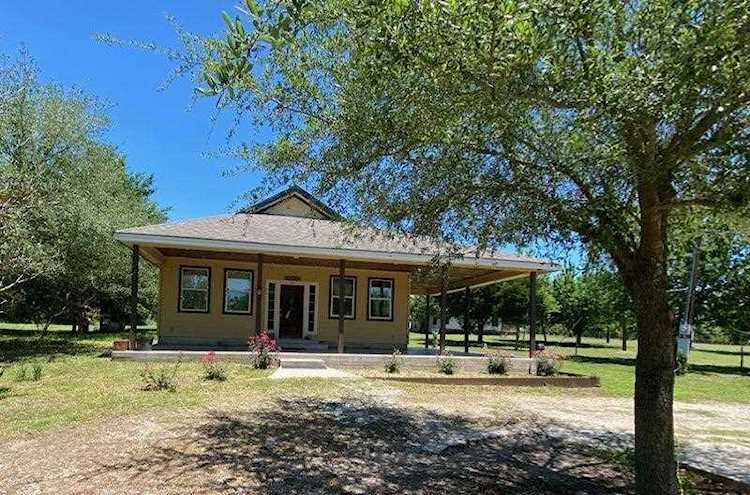 110 Meyers RD Buda, TX 78610