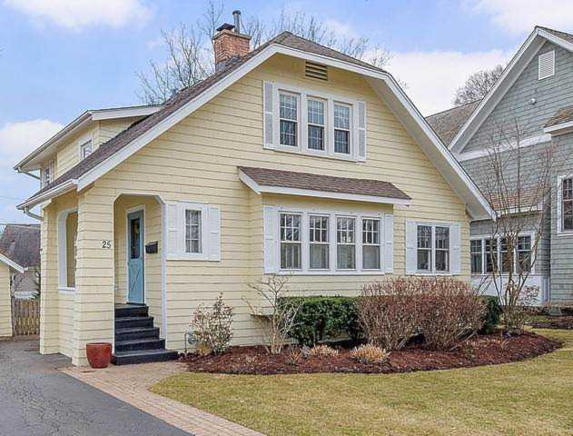 25 Golf Ave Clarendon Hills, IL 60514