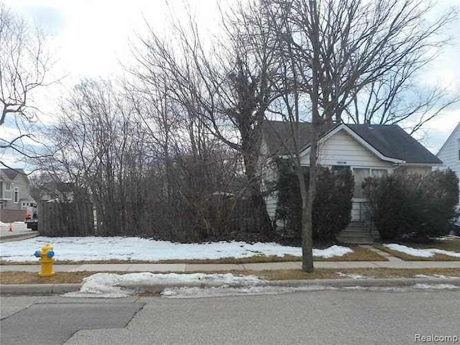 1572 Holland St Birmingham, MI 48009 | MLS 2210013270 Photo 1