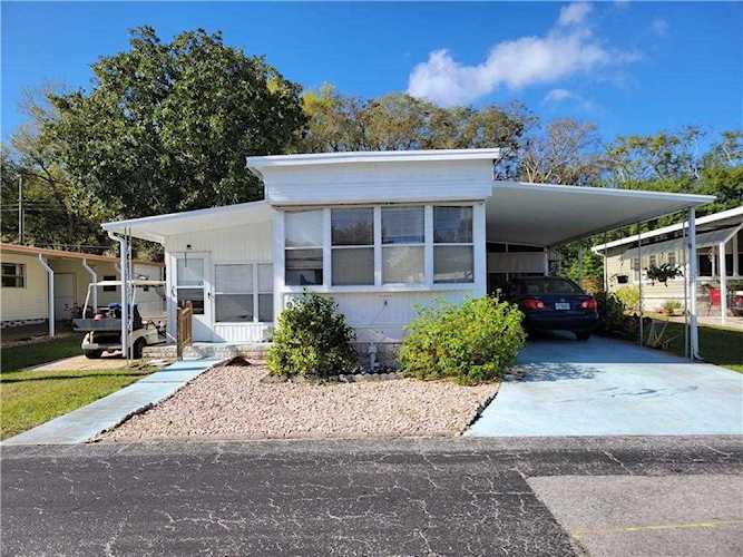 585 Sky Harbor Dr #428 Clearwater, FL 33759
