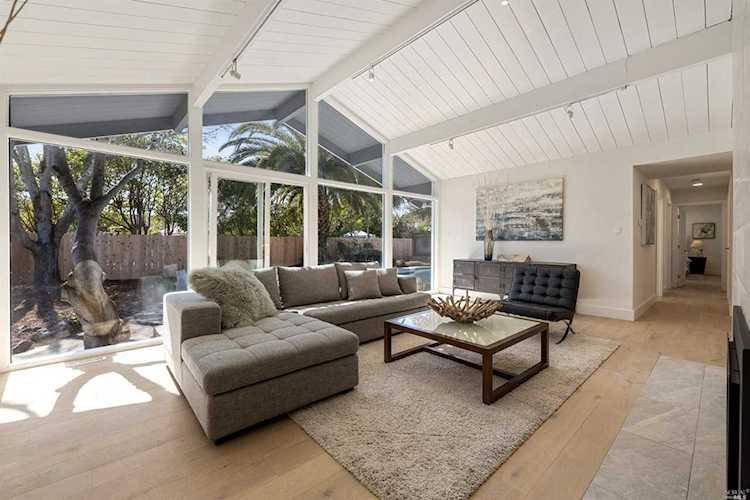 269 Blackstone Drive San Rafael, CA 94903
