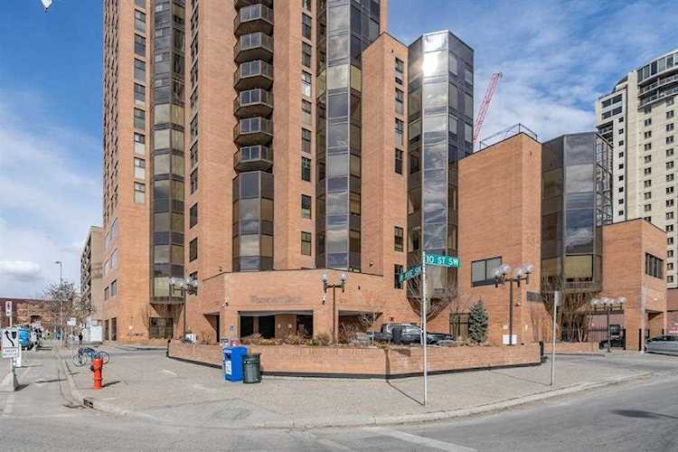 1100 8 Ave SW #708 Calgary, AB T2P 3T9