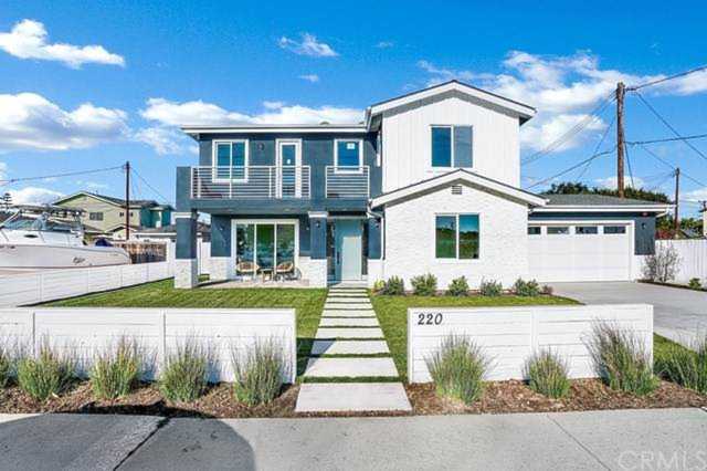 MLS #PW21036051 - 220 E 21st Street Costa Mesa, CA 92627 - $2,300,000 Photo 1