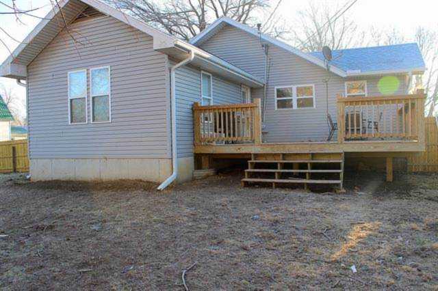 102 N Wall St Leeton, MO 64761