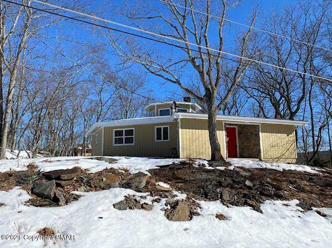 116 Clifton Dr Bushkill, PA 18324