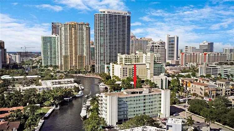 800 SE 4th St #104 Fort Lauderdale, FL 33301