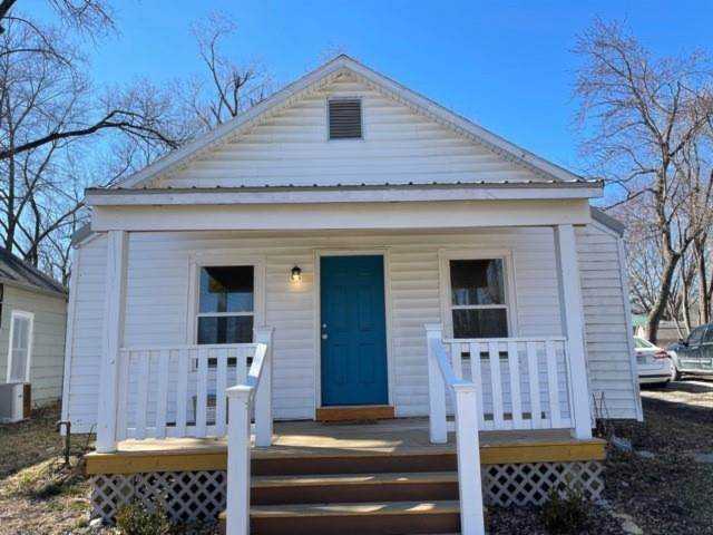 310 East St Lathrop, MO 64465