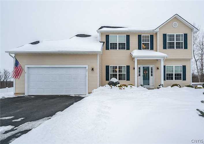 21 Aspen Springs Drive Lysander, NY 13027