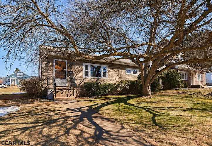 300 Monroe Street S Bellefonte, PA 16823 | home for sale | KBB Photo 1