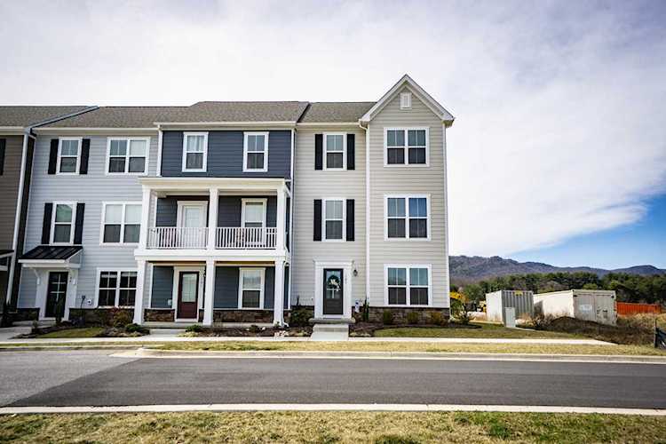 105 Broad Daleville, VA 24083